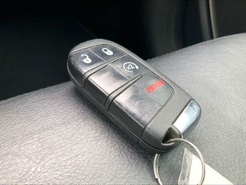 Used 2018 Jeep Renegade Limited FWD image 15