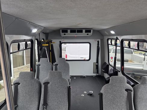 Used 2016 Chevrolet Express 3500 w/ Shuttle Bus Package RWD image 23