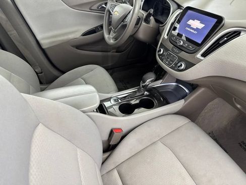 Used 2023 Chevrolet Malibu LT FWD image 21