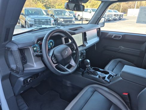 New 2025 Ford Bronco Outer Banks image 12