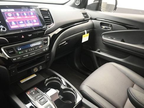 Used 2023 Honda Ridgeline Black Edition image 30