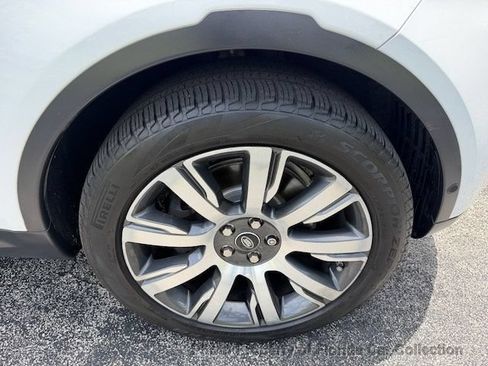 Used 2017 Land Rover Discovery HSE AWD/4WD image 86