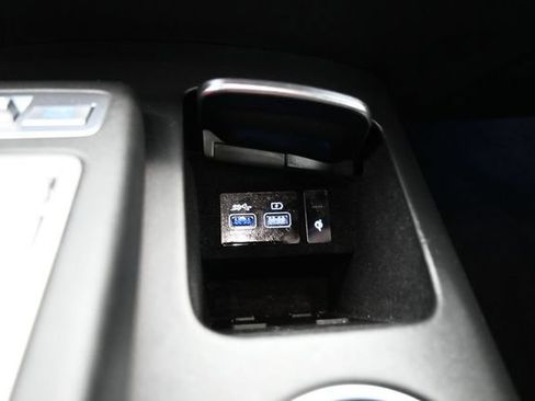 Used 2022 Genesis GV70 3.5T Sport w/ Sport Prestige Package AWD/4WD image 15