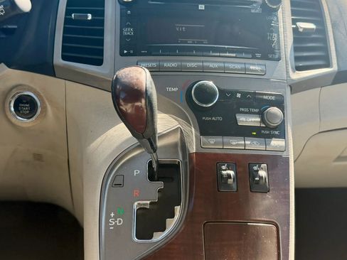 Used 2012 Toyota Venza XLE w/ XLE Premium Pkg image 15