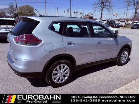 Used 2014 Nissan Rogue S image 27