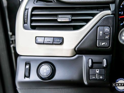 Used 2018 GMC Yukon XL Denali image 23