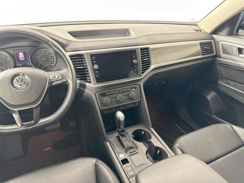 Used 2019 Volkswagen Atlas SE w/ Towing Package image 32