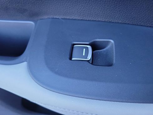 Certified 2024 Honda HR-V EX-L image 16