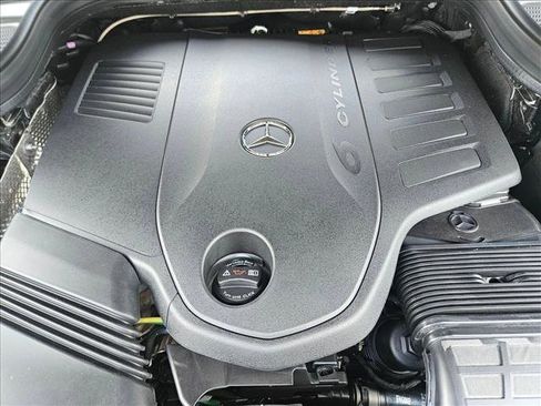 New 2026 Mercedes-Benz GLS 450 4MATIC image 17