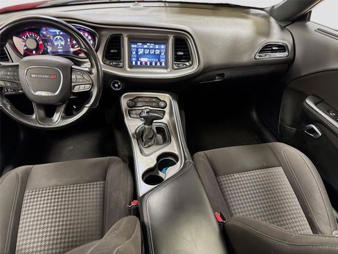 Used 2022 Dodge Challenger SXT w/ Blacktop Package image 21