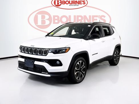 Used 2023 Jeep Compass Limited AWD/4WD image 5