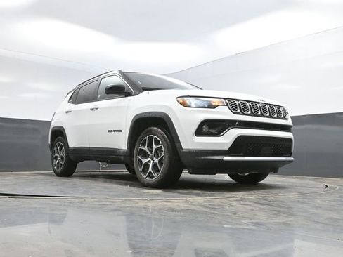 Used 2026 Jeep Compass Limited AWD/4WD image 44