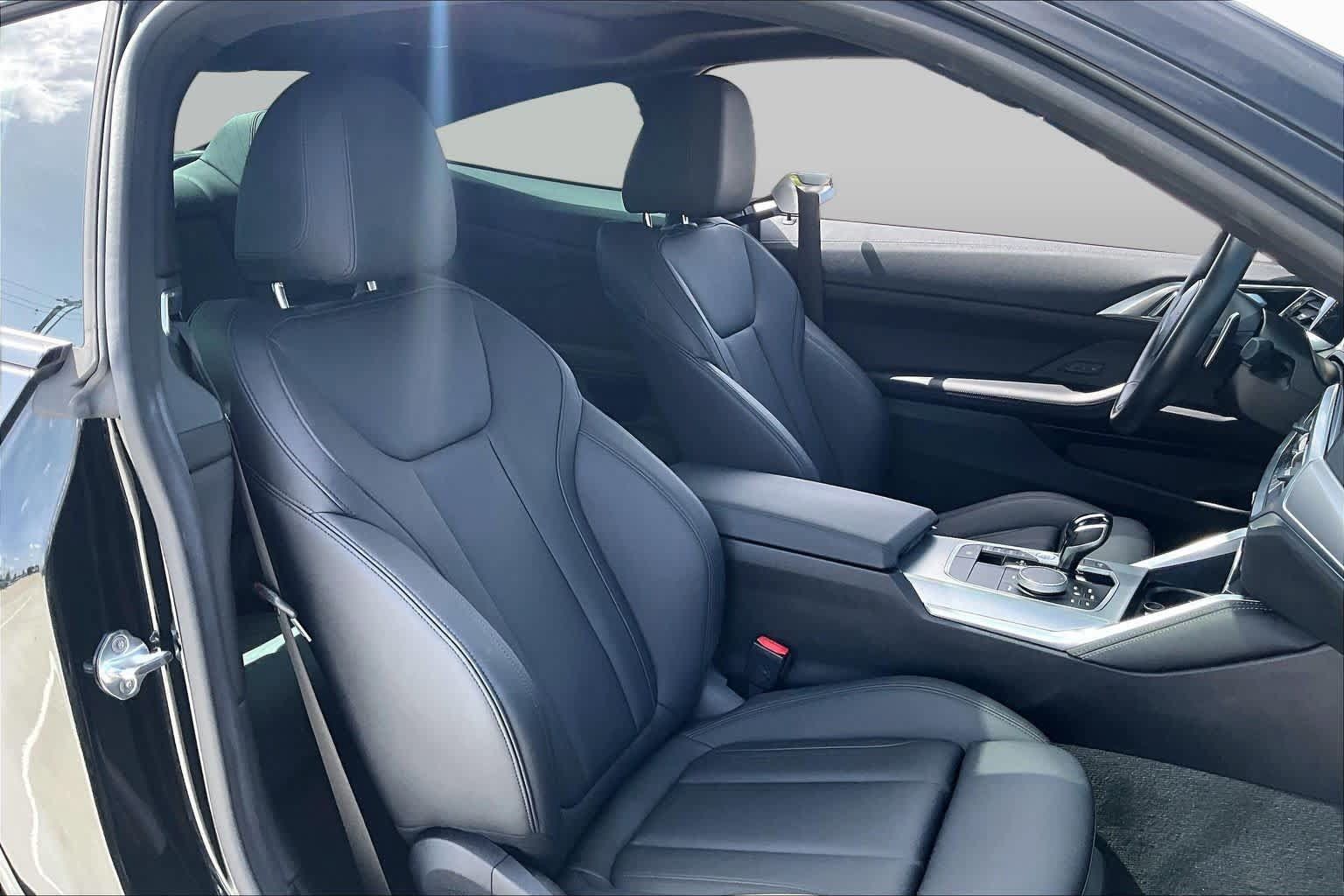 Used 2021 BMW 430i Coupe w/ M Sport Package RWD image 7