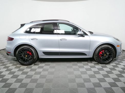 Certified 2017 Porsche Macan GTS image 29
