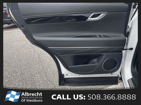 Used 2025 Genesis GV80 2.5T Standard AWD/4WD image 14