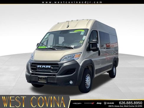 New 2025 RAM ProMaster 2500 w/ Crew Van Package FWD image 1