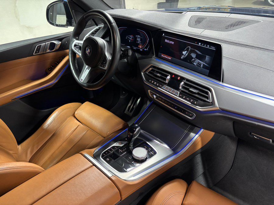 Used 2022 BMW X5 xDrive40i w/ M Sport Package AWD/4WD image 19