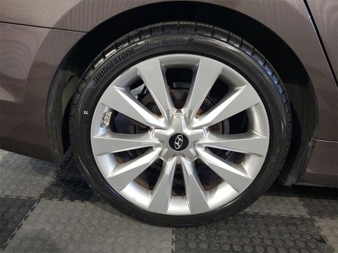 Used 2016 Hyundai Azera Limited image 7