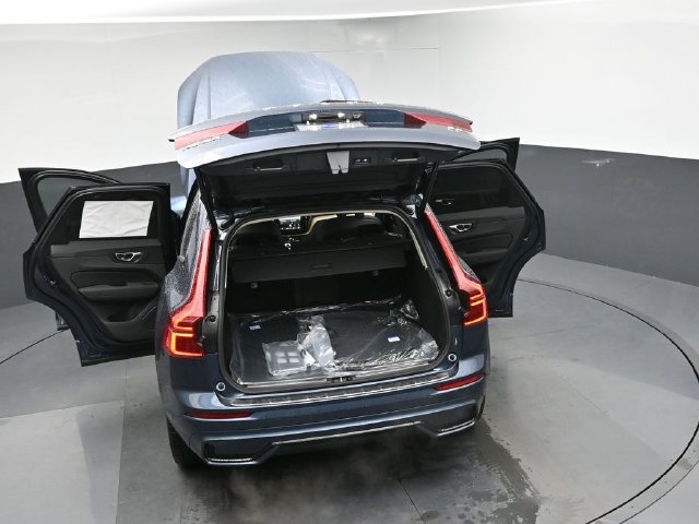New 2027 Volvo XC60 B5 Plus AWD/4WD image 51