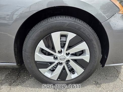 Used 2024 Nissan Altima 2.5 S FWD image 20