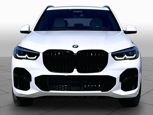 Used 2022 BMW X5 sDrive40i w/ M Sport Package RWD image 3