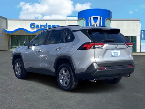 Used 2024 Toyota RAV4 XLE image 4