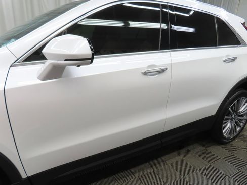 Used 2025 Cadillac XT4 Premium Luxury AWD/4WD image 41