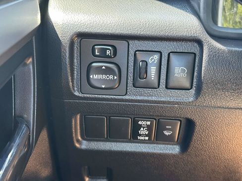 Used 2023 Toyota 4Runner SR5 AWD/4WD image 21
