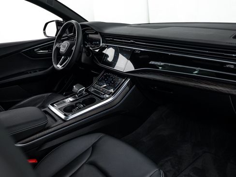 Certified 2022 Audi Q8 Premium Plus AWD/4WD image 8