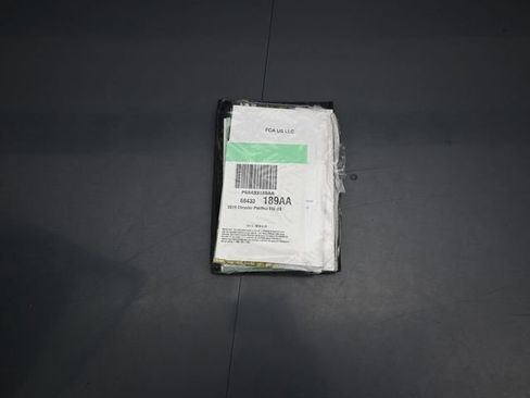 Used 2019 Chrysler Pacifica Touring-L w/ Advanced Safetytec Group image 48