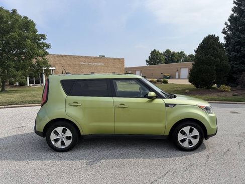 Used 2014 Kia Soul FWD image 5