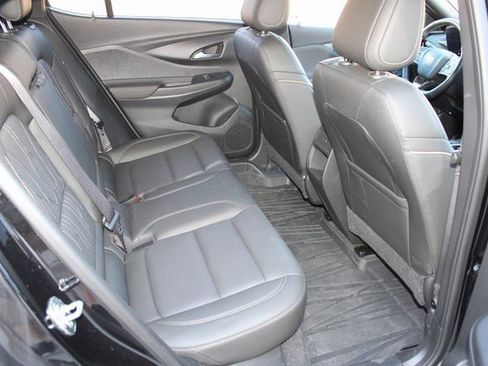 Used 2024 Buick Envista Avenir image 18