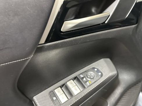 Used 2024 Mitsubishi Outlander SE FWD image 21