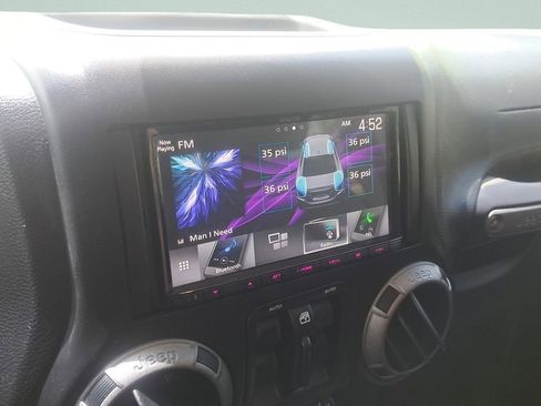 Used 2017 Jeep Wrangler Unlimited Sport w/ Quick Order Package 24S AWD/4WD image 20