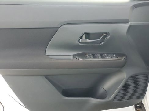 New 2026 Nissan Kicks S image 9