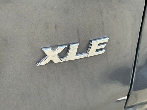 Used 2020 Toyota RAV4 XLE image 13