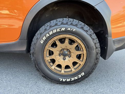 Used 2019 Subaru Crosstrek 2.0i Premium AWD/4WD image 10