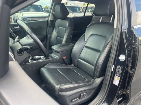 Used 2017 Kia Sportage EX AWD/4WD image 16