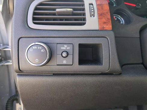 Used 2013 Chevrolet Tahoe LT w/ Luxury Package image 12