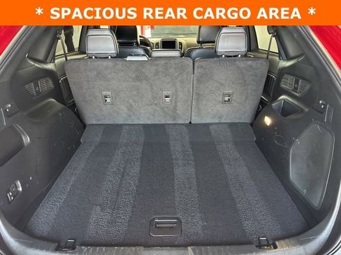 Used 2022 Ford Edge ST image 30