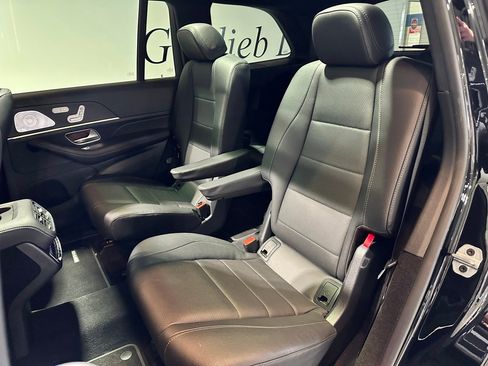 Certified 2022 Mercedes-Benz GLS 450 4MATIC image 34