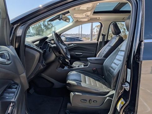 Used 2018 Ford Escape Titanium AWD/4WD image 12