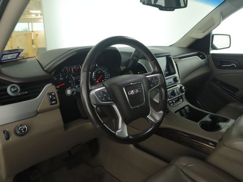 Used 2019 GMC Yukon XL SLT w/ Open Road Package image 19