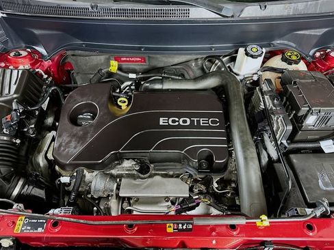 Used 2018 Chevrolet Equinox LT image 29