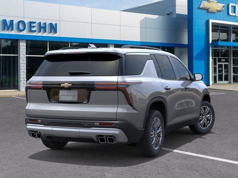 New 2026 Chevrolet Traverse LT w/ Driver Confidence Package AWD/4WD image 4