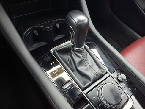 Certified 2023 MAZDA MAZDA3 Hatchback w/Premium Plus Pkg image 16