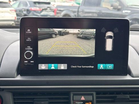 Used 2023 Honda Pilot Touring image 27