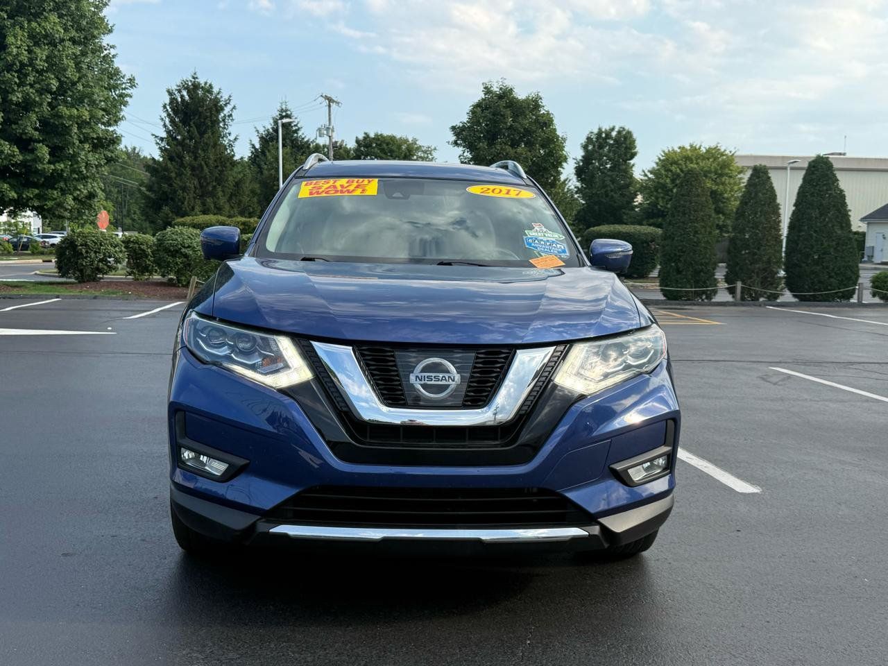Used 2017 Nissan Rogue SL w/ SL Premium Package AWD/4WD image 2