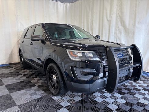 Used 2017 Ford Explorer 4WD Police Interceptor image 3