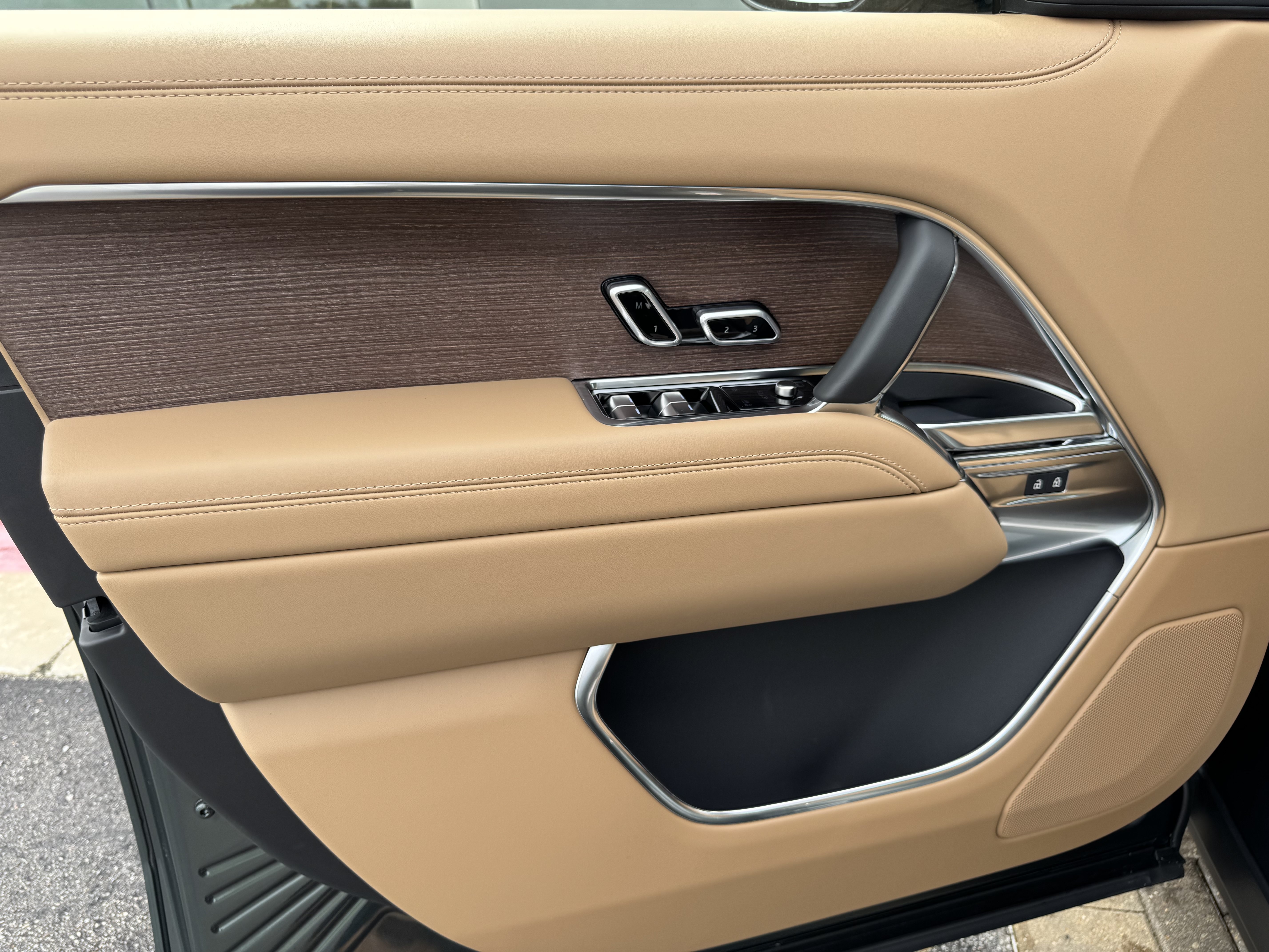 New 2027 Land Rover Range Rover SE AWD/4WD image 10